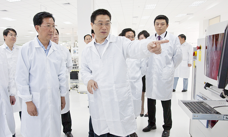 王辉忠考察开元 官网使用.jpg